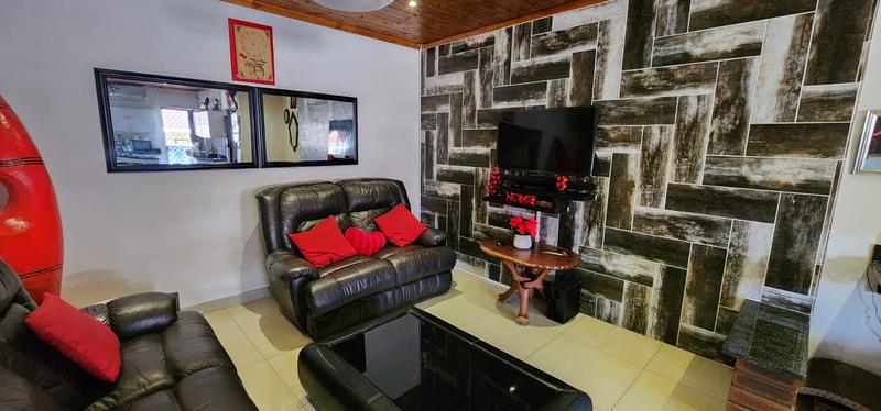 6 Bedroom Property for Sale in Craigieburn KwaZulu-Natal