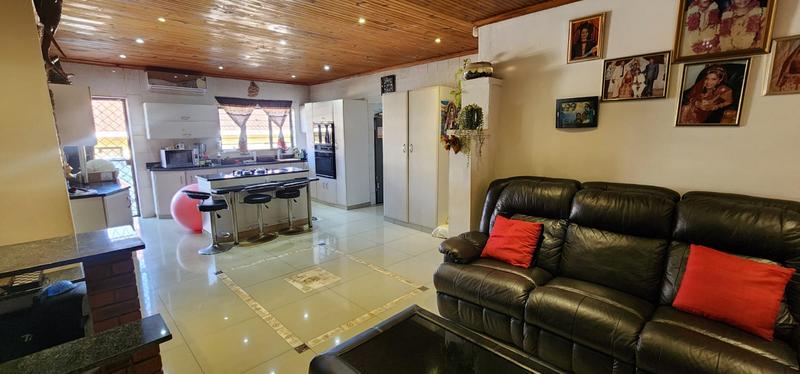 6 Bedroom Property for Sale in Craigieburn KwaZulu-Natal