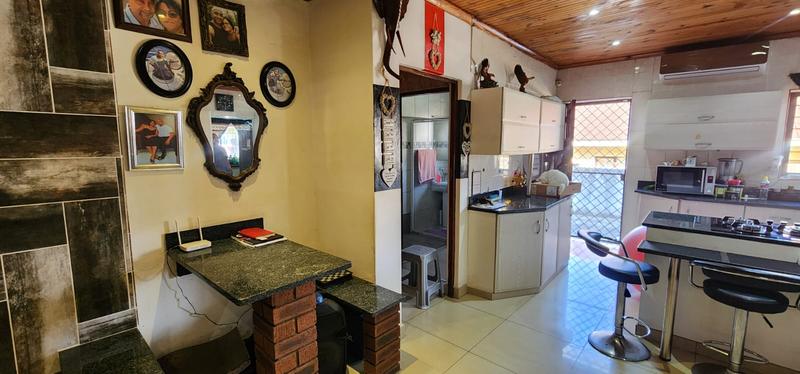 6 Bedroom Property for Sale in Craigieburn KwaZulu-Natal