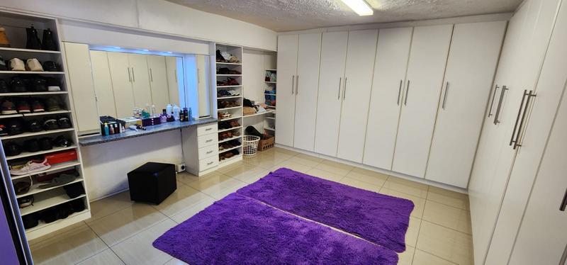 6 Bedroom Property for Sale in Craigieburn KwaZulu-Natal