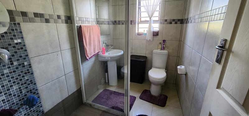 6 Bedroom Property for Sale in Craigieburn KwaZulu-Natal