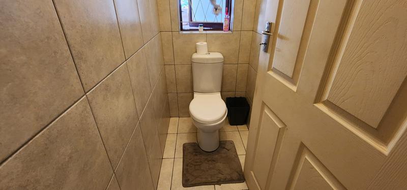 6 Bedroom Property for Sale in Craigieburn KwaZulu-Natal