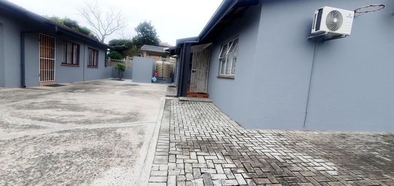 3 Bedroom Property for Sale in Sunpark KwaZulu-Natal
