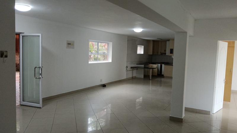 To Let 3 Bedroom Property for Rent in Sherwood KwaZulu-Natal