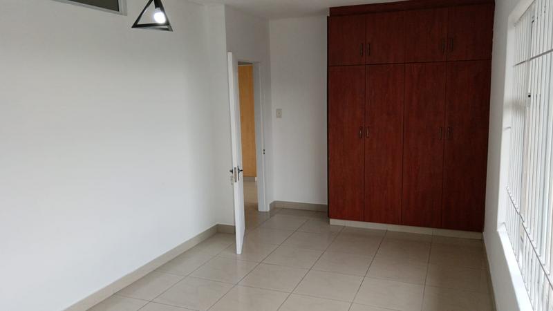 To Let 3 Bedroom Property for Rent in Sherwood KwaZulu-Natal