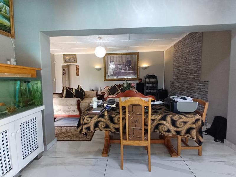 To Let 4 Bedroom Property for Rent in Durban North KwaZulu-Natal