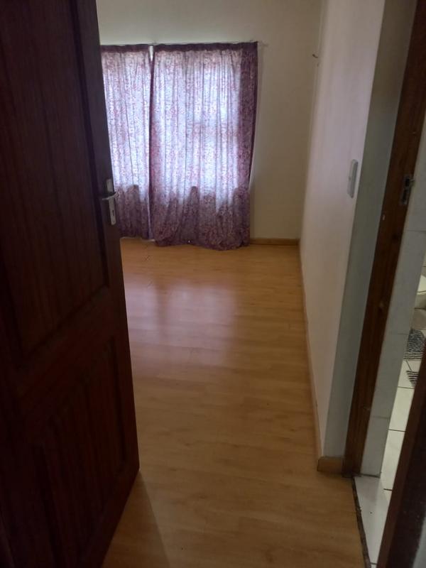 To Let 2 Bedroom Property for Rent in Durban North KwaZulu-Natal