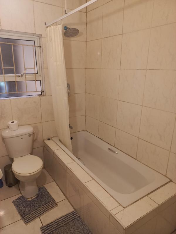 To Let 2 Bedroom Property for Rent in Durban North KwaZulu-Natal