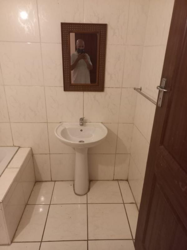 To Let 2 Bedroom Property for Rent in Durban North KwaZulu-Natal