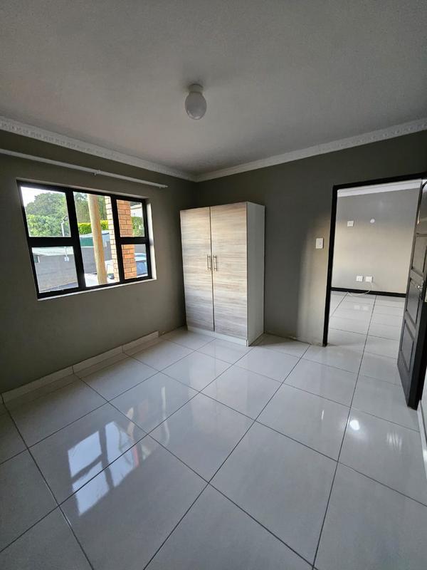 To Let 2 Bedroom Property for Rent in Durban North KwaZulu-Natal