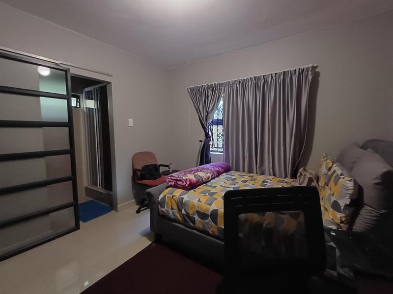 To Let 2 Bedroom Property for Rent in Durban North KwaZulu-Natal