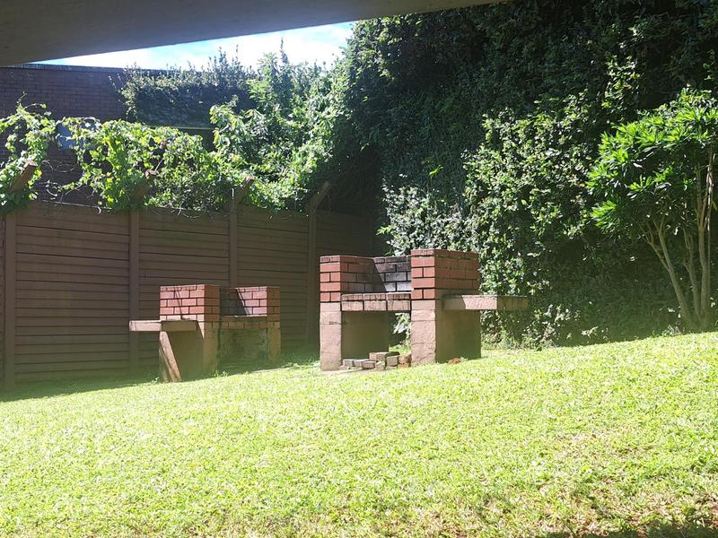 2 Bedroom Property for Sale in Essenwood KwaZulu-Natal