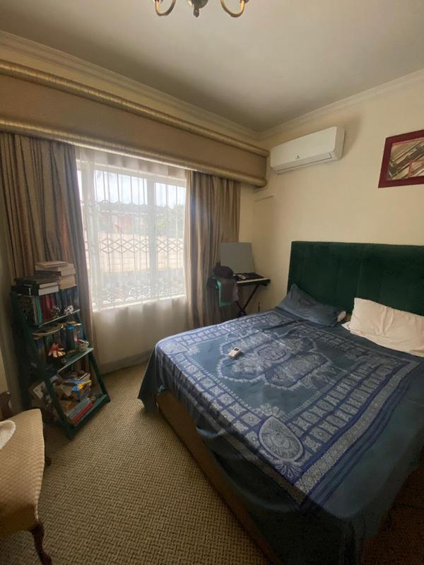 4 Bedroom Property for Sale in Sherwood KwaZulu-Natal