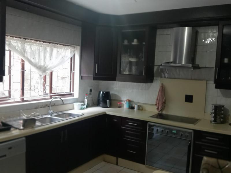 5 Bedroom Property for Sale in Chatsworth KwaZulu-Natal