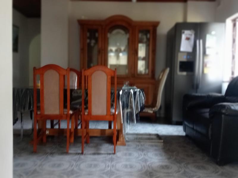 5 Bedroom Property for Sale in Chatsworth KwaZulu-Natal