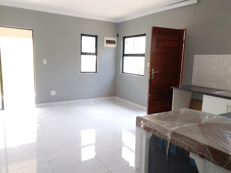 To Let 3 Bedroom Property for Rent in Shakaskraal KwaZulu-Natal