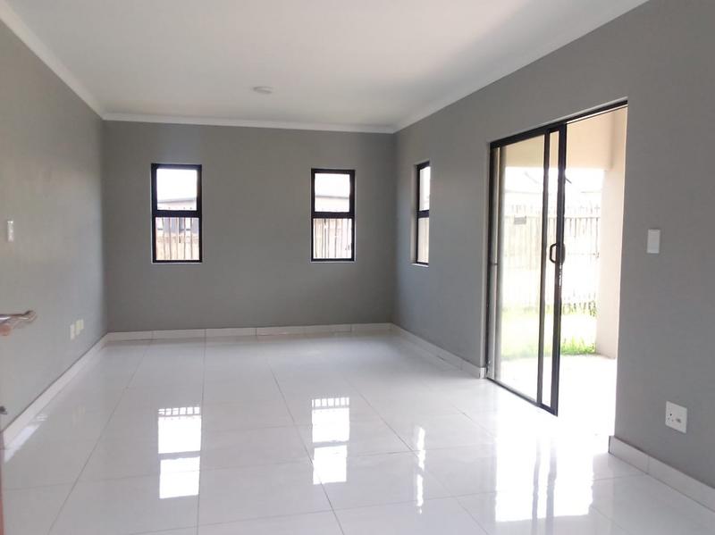 To Let 3 Bedroom Property for Rent in Shakaskraal KwaZulu-Natal