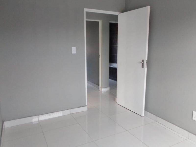 To Let 3 Bedroom Property for Rent in Shakaskraal KwaZulu-Natal