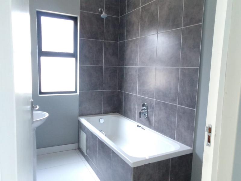 To Let 3 Bedroom Property for Rent in Shakaskraal KwaZulu-Natal