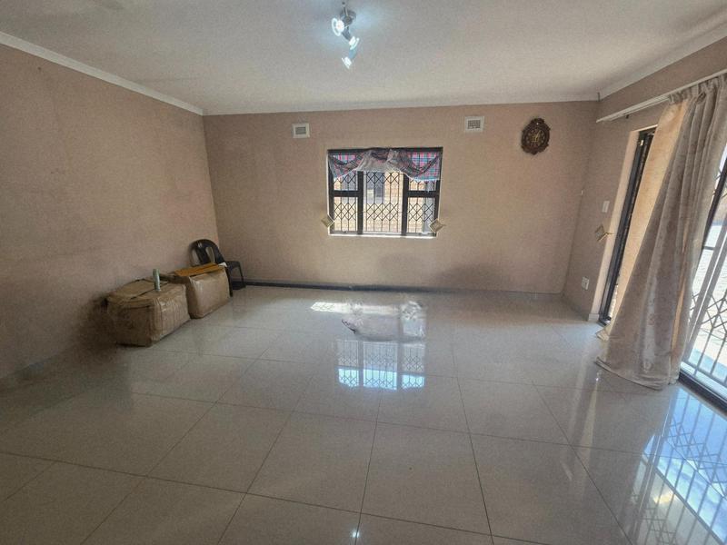 To Let 2 Bedroom Property for Rent in Reservoir Hills KwaZulu-Natal