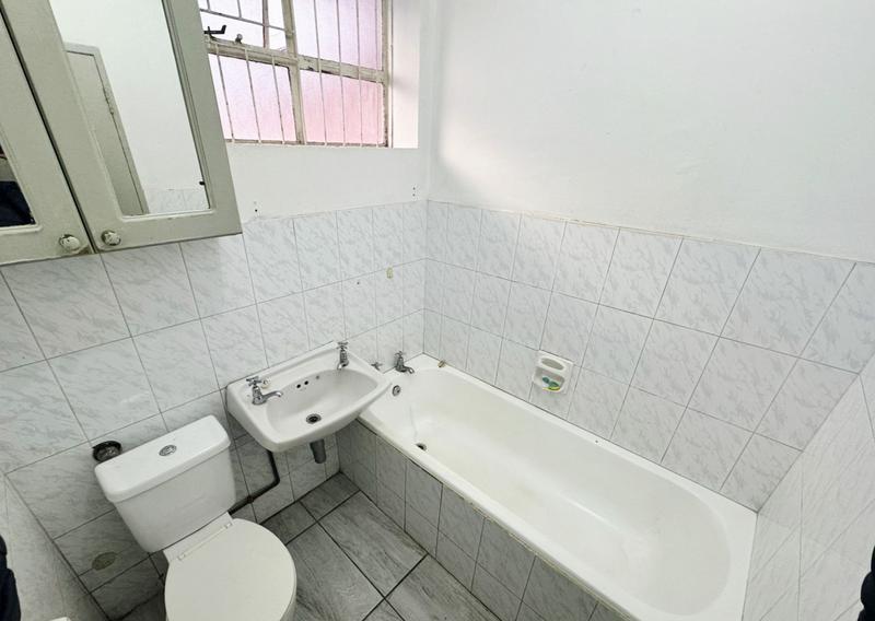 2 Bedroom Property for Sale in Pinetown KwaZulu-Natal