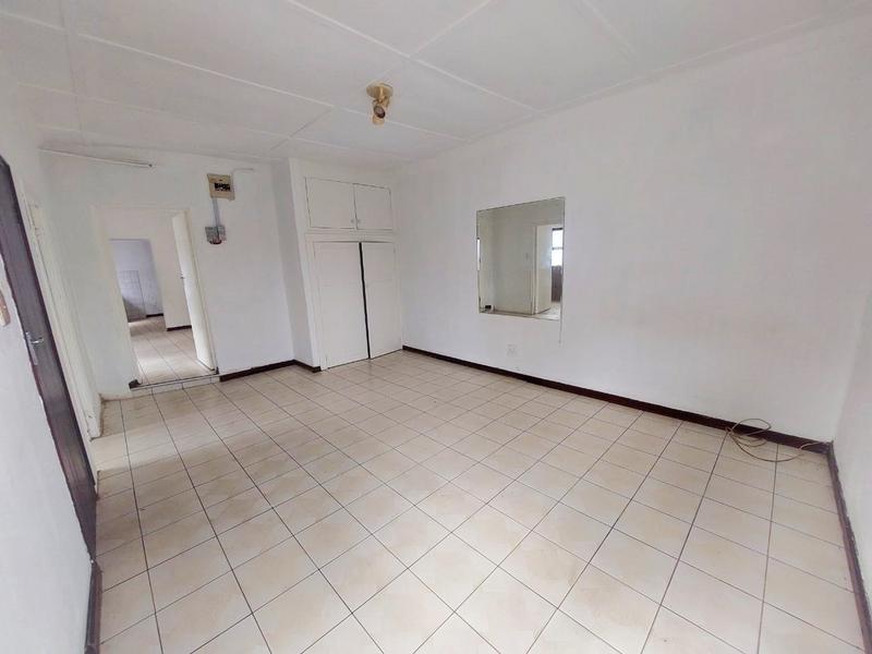 To Let 1 Bedroom Property for Rent in Lawrence Rocks KwaZulu-Natal