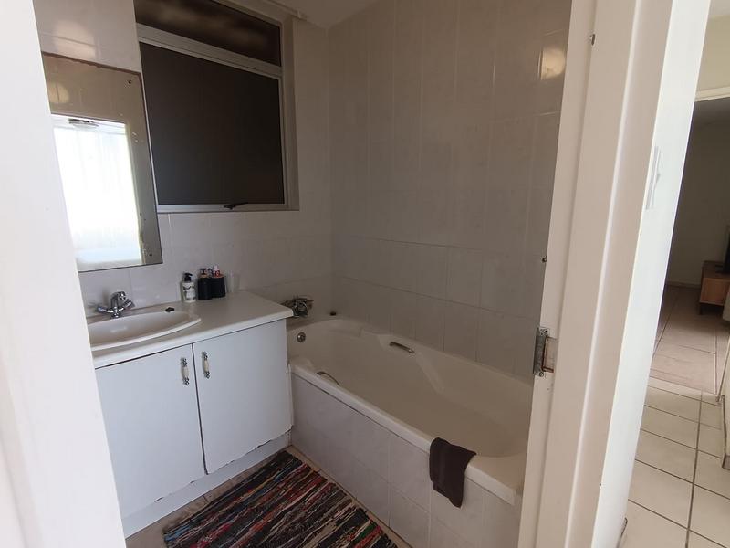 To Let 3 Bedroom Property for Rent in Margate Beach KwaZulu-Natal