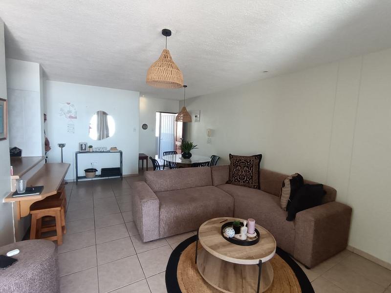 To Let 3 Bedroom Property for Rent in Margate Beach KwaZulu-Natal