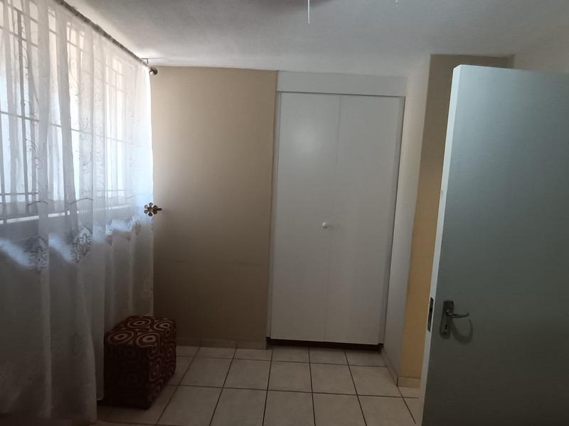 To Let 3 Bedroom Property for Rent in Margate Beach KwaZulu-Natal