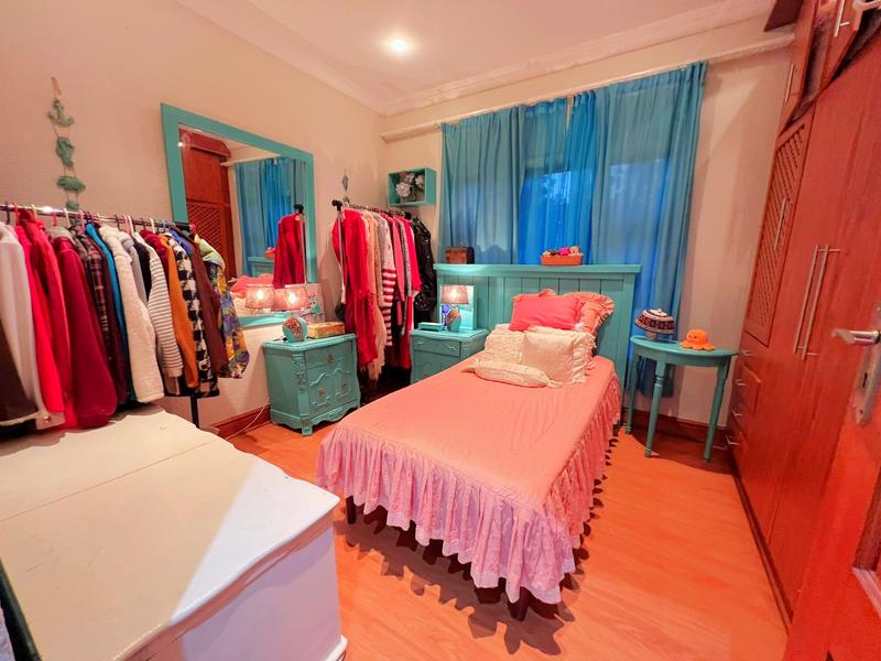 To Let 3 Bedroom Property for Rent in Manaba Beach KwaZulu-Natal