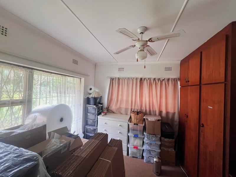 To Let 4 Bedroom Property for Rent in Port Edward KwaZulu-Natal