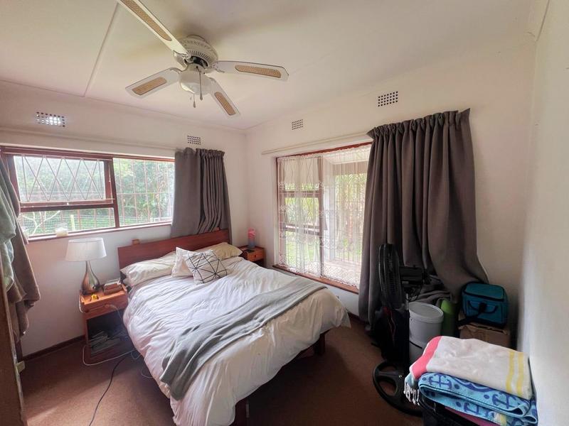 To Let 4 Bedroom Property for Rent in Port Edward KwaZulu-Natal