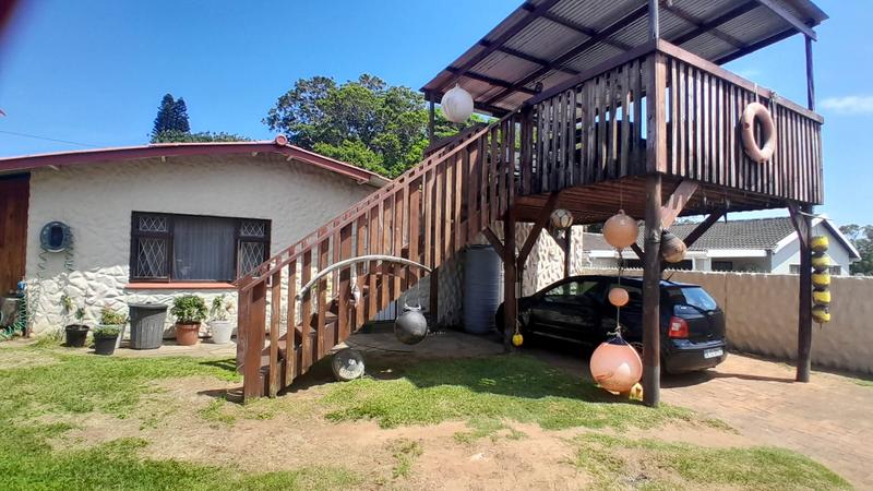 6 Bedroom Property for Sale in Uvongo KwaZulu-Natal