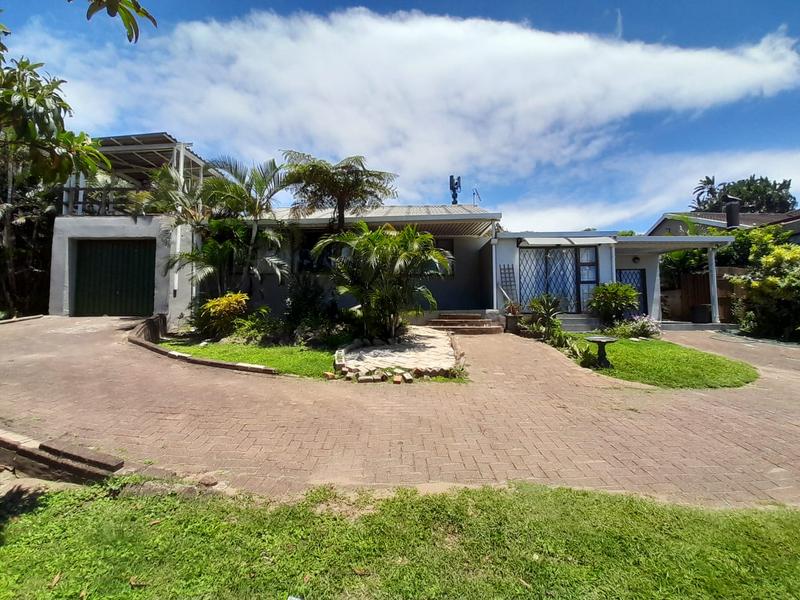 5 Bedroom Property for Sale in St Michaels On Sea KwaZulu-Natal