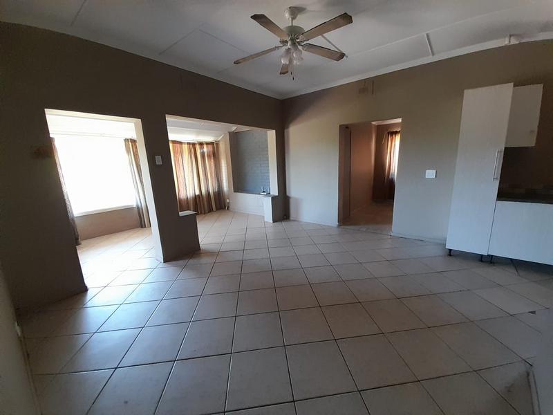 5 Bedroom Property for Sale in St Michaels On Sea KwaZulu-Natal