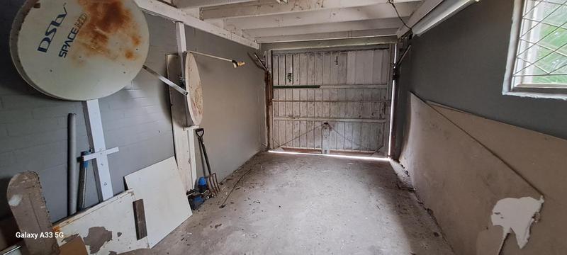 5 Bedroom Property for Sale in St Michaels On Sea KwaZulu-Natal