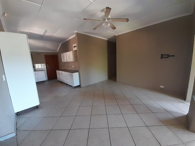 5 Bedroom Property for Sale in St Michaels On Sea KwaZulu-Natal