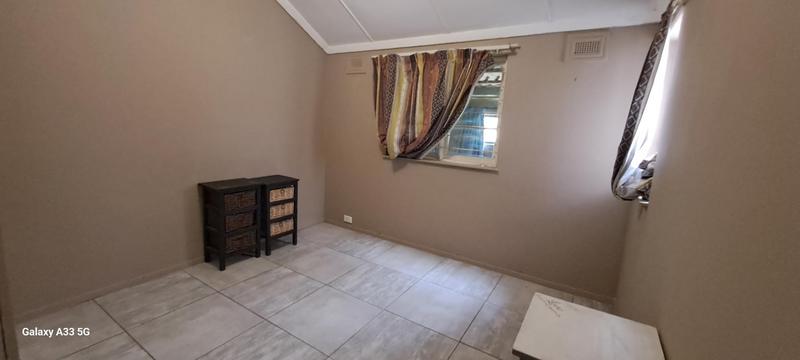 5 Bedroom Property for Sale in St Michaels On Sea KwaZulu-Natal