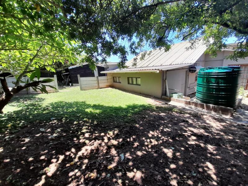 5 Bedroom Property for Sale in St Michaels On Sea KwaZulu-Natal