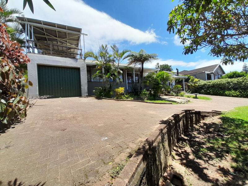 5 Bedroom Property for Sale in St Michaels On Sea KwaZulu-Natal