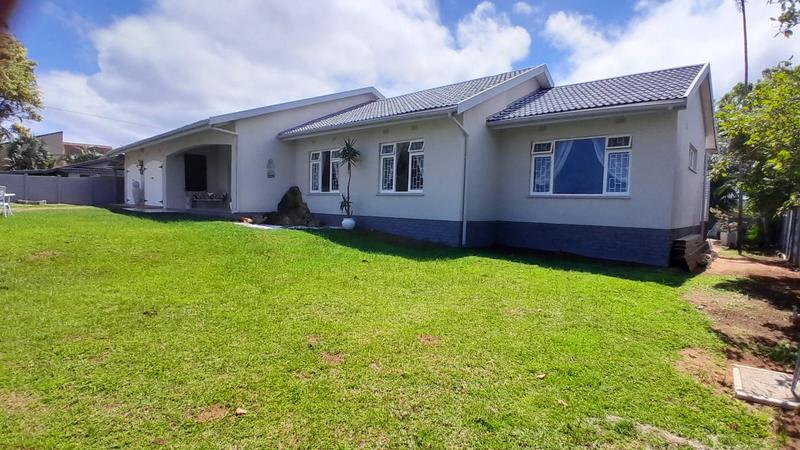 4 Bedroom Property for Sale in Manaba Beach KwaZulu-Natal