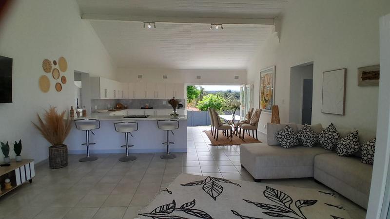 4 Bedroom Property for Sale in Manaba Beach KwaZulu-Natal