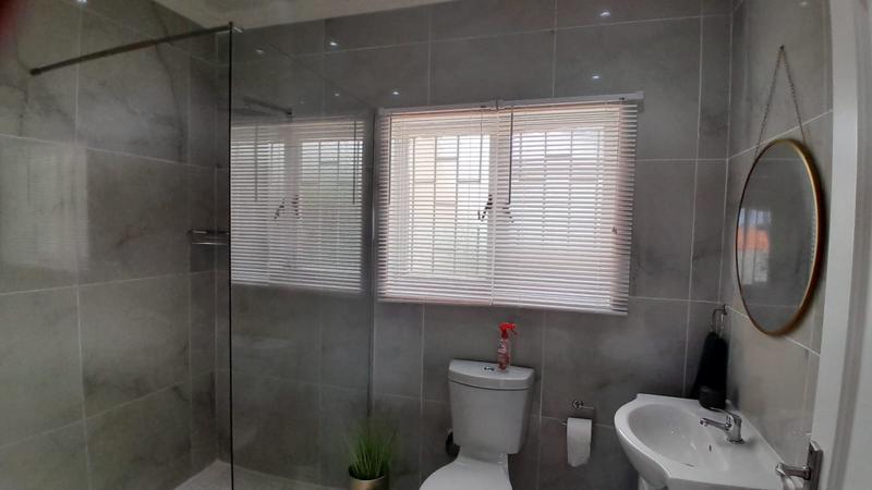 4 Bedroom Property for Sale in Manaba Beach KwaZulu-Natal