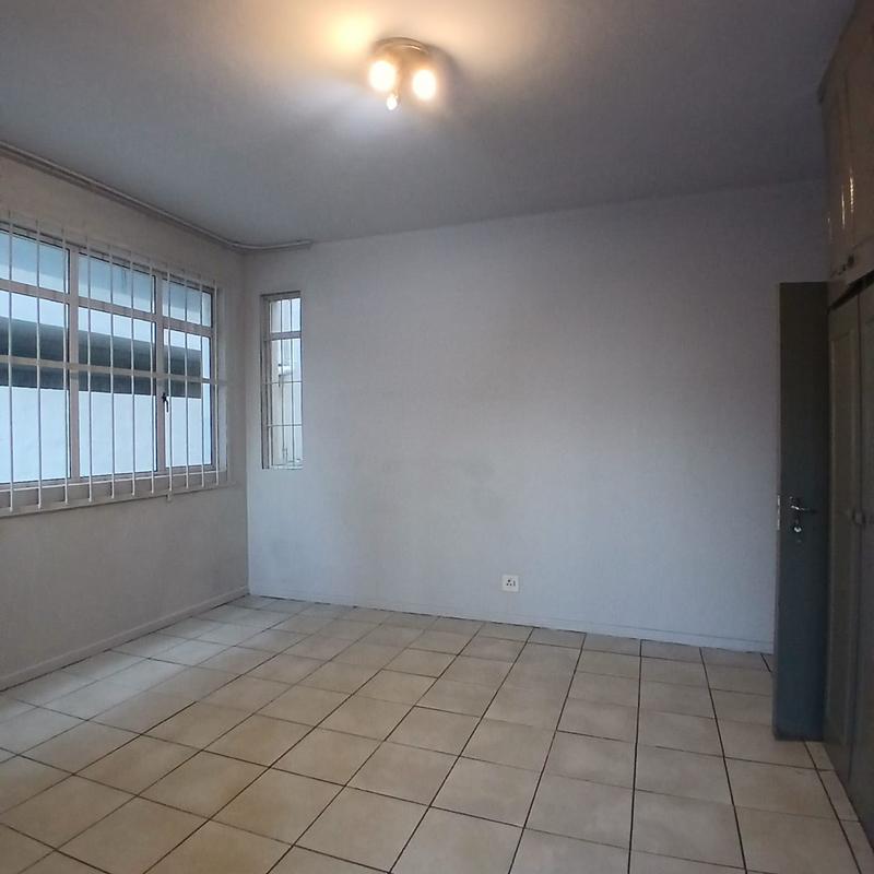 2 Bedroom Property for Sale in Glenwood KwaZulu-Natal