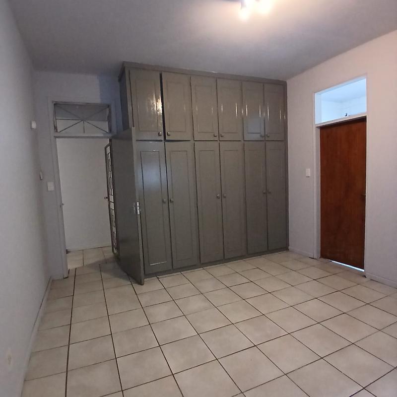 2 Bedroom Property for Sale in Glenwood KwaZulu-Natal