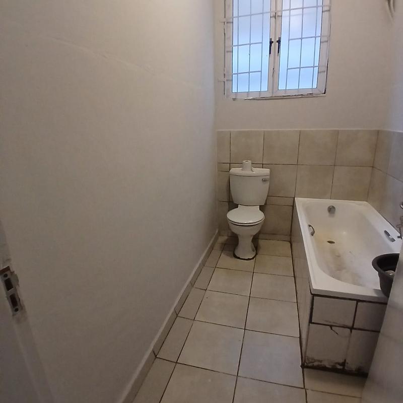 2 Bedroom Property for Sale in Glenwood KwaZulu-Natal