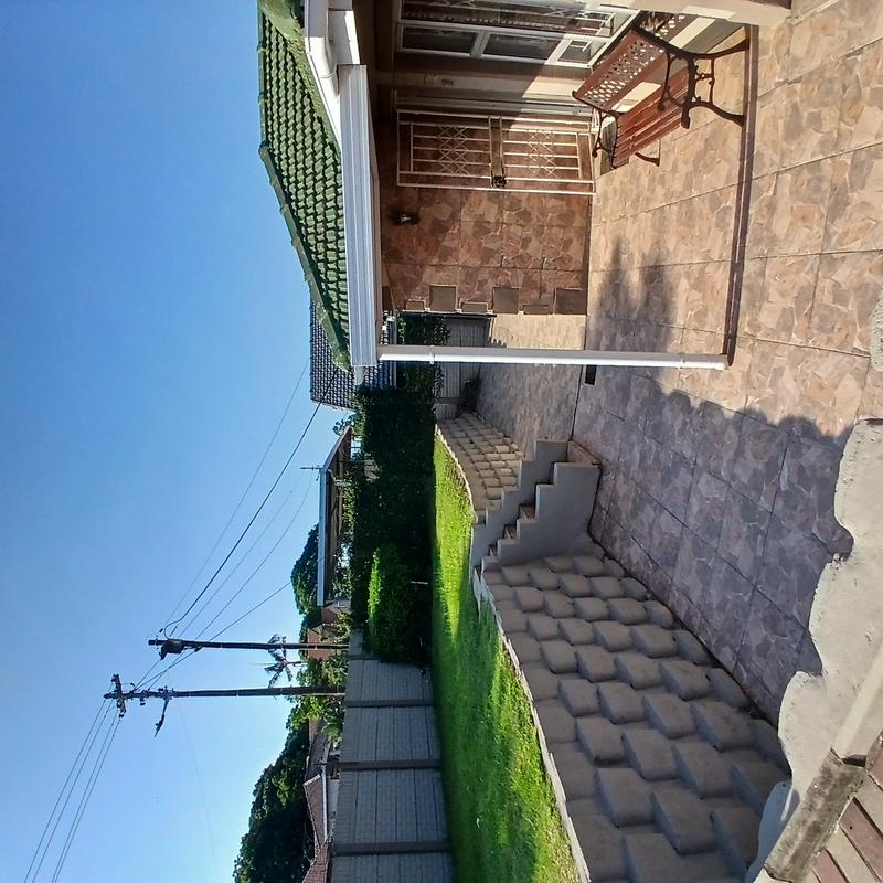 3 Bedroom Property for Sale in Montclair KwaZulu-Natal