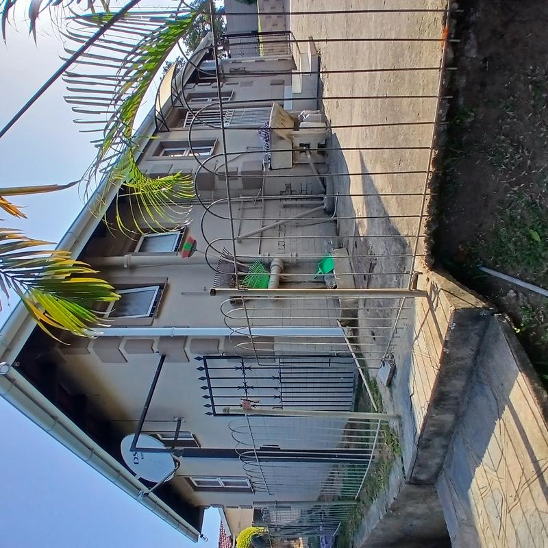 3 Bedroom Property for Sale in Montclair KwaZulu-Natal