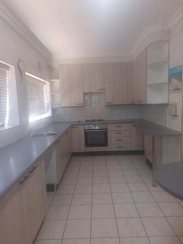 3 Bedroom Property for Sale in Montclair KwaZulu-Natal