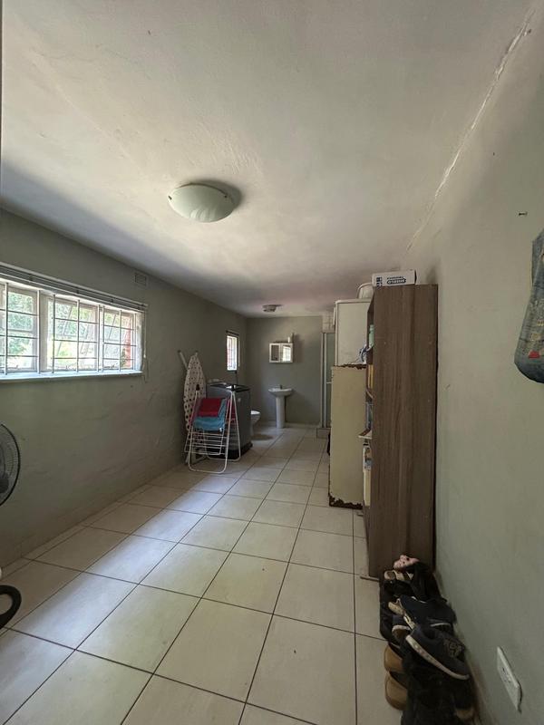 6 Bedroom Property for Sale in Yellowwood Park KwaZulu-Natal